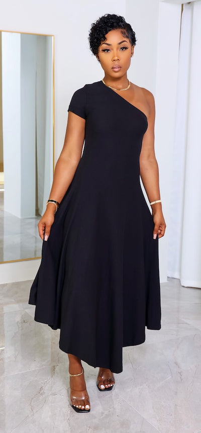 In Your Arms Dress (Black)